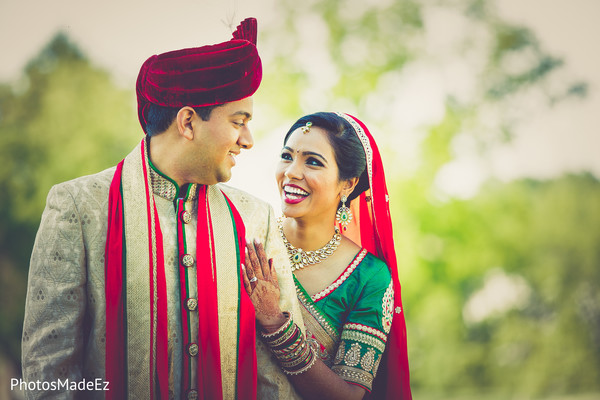 Bengali wedding poses ! – Wedding Sutra