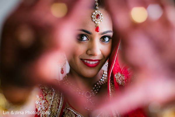 Wedding Photography Poses for Every Bride's Wedding Album - FashionShala