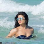 Priyanka Chopra’s Miami Pictures Will Make You Want to Go on Vacation!