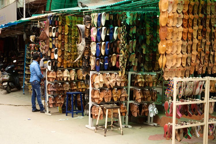 Best places to do street shopping in Bangalore